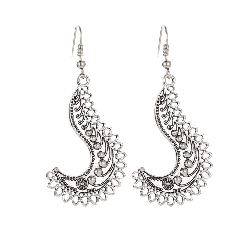 Wholesale Retro Metal Hollow Flower Bohemian Carved Court Style Earrings